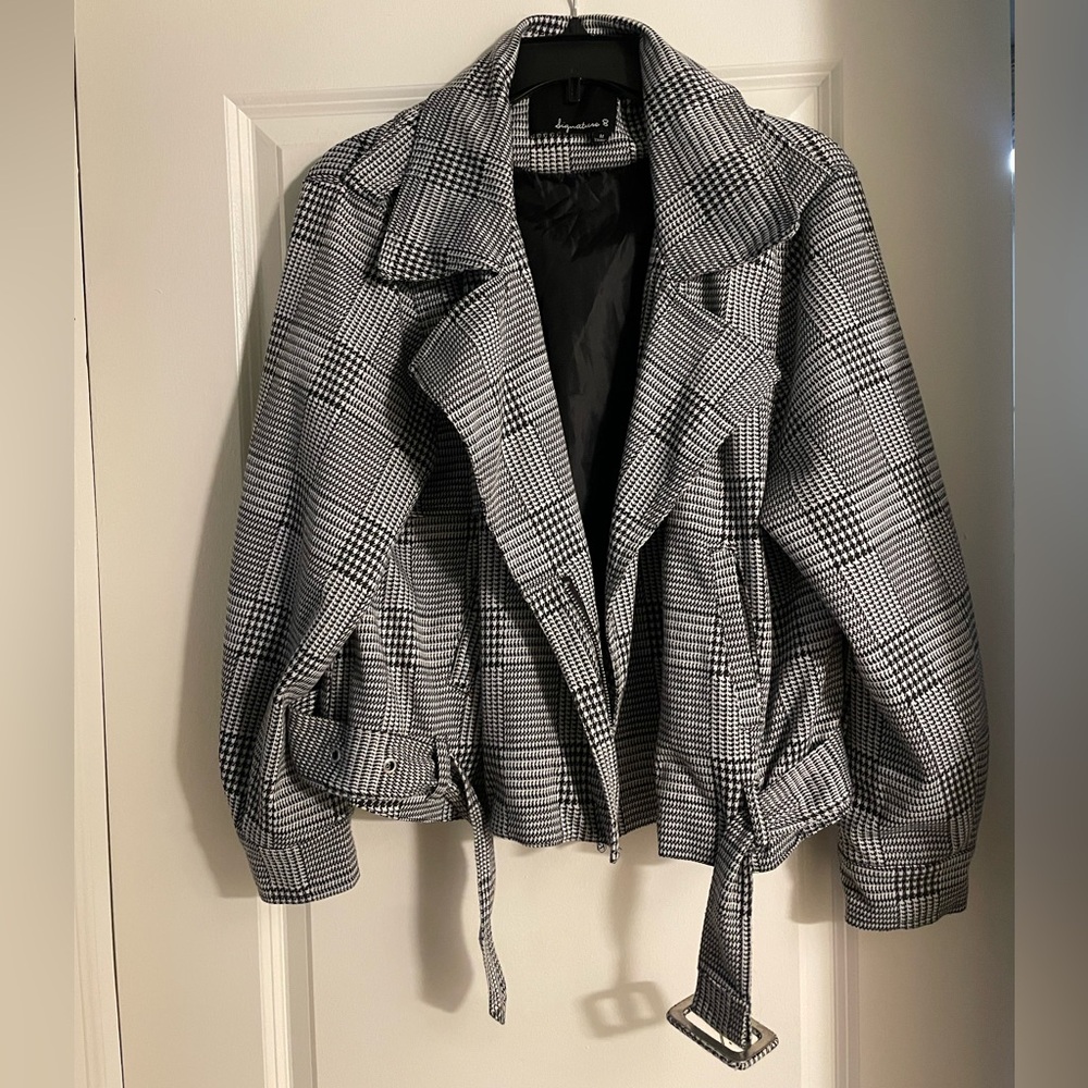 Signature8 Black and White Plaid Blazer